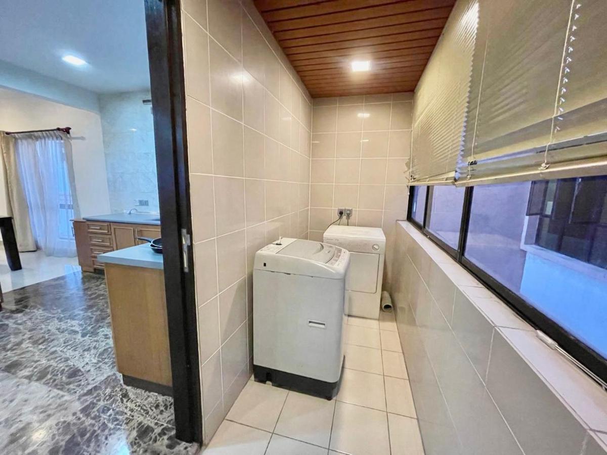 Penthouse Marina Court Vacation Home 4 Bedrooms Kota Kinabalu 14Pax Экстерьер фото